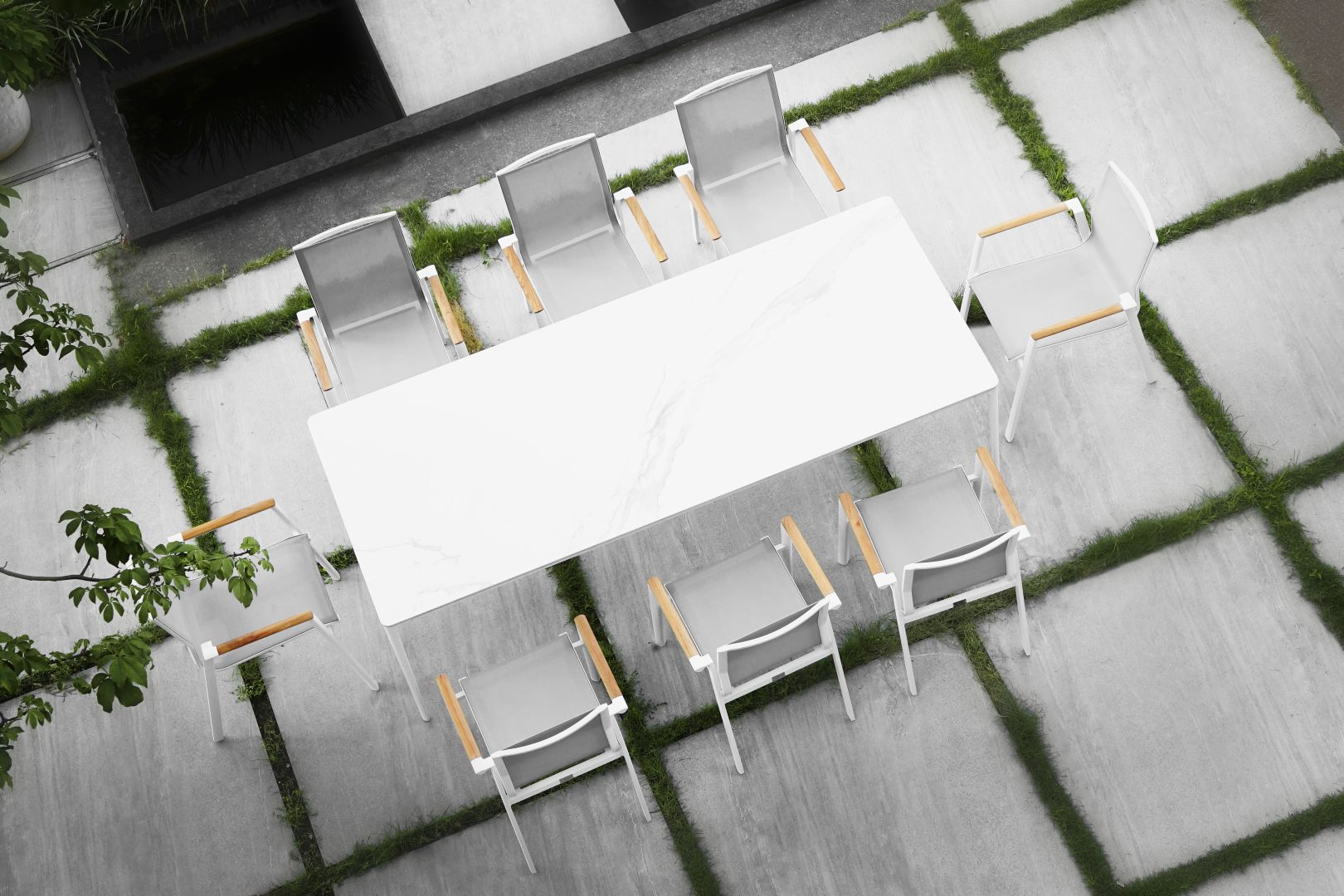 Aspen/D7-White Dining Set