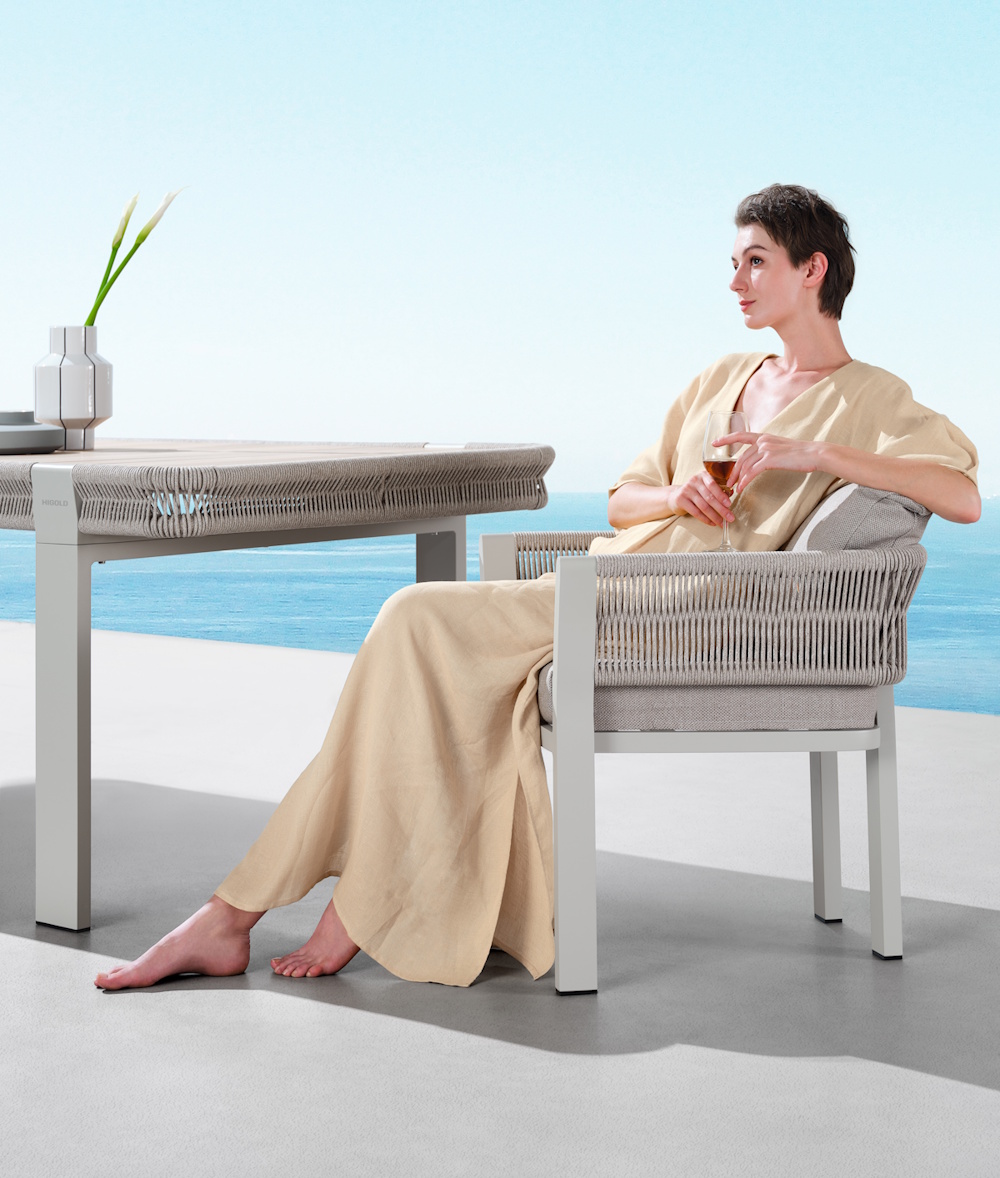 Borromeo/D7 Dining Set (2054180)