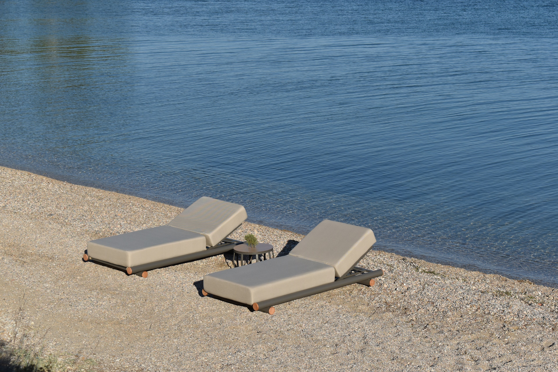 Cayenne/Taupe* Aluminum Sun-Lounger