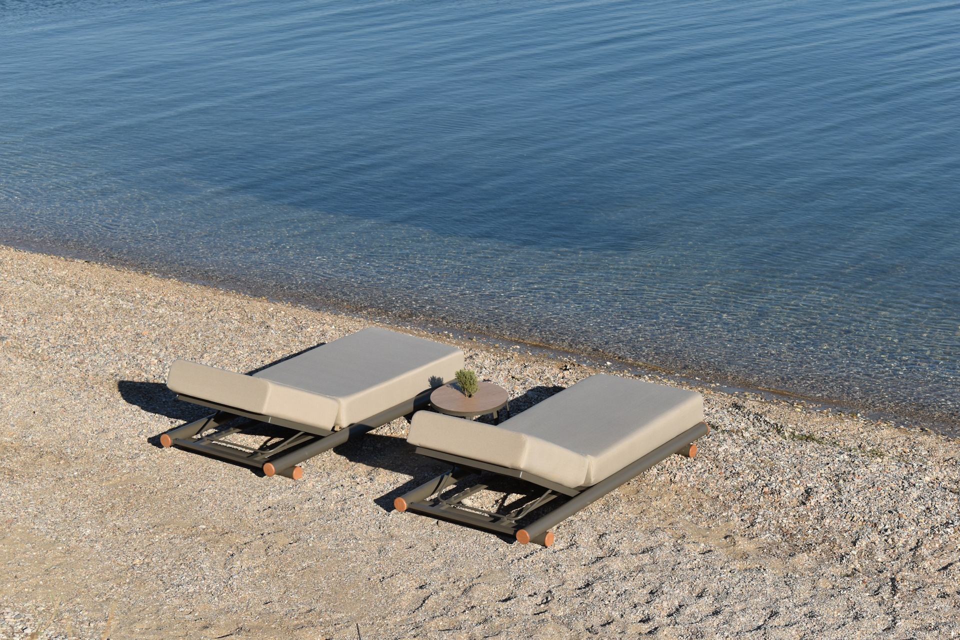 Cayenne/Taupe* Aluminum Sun-Lounger