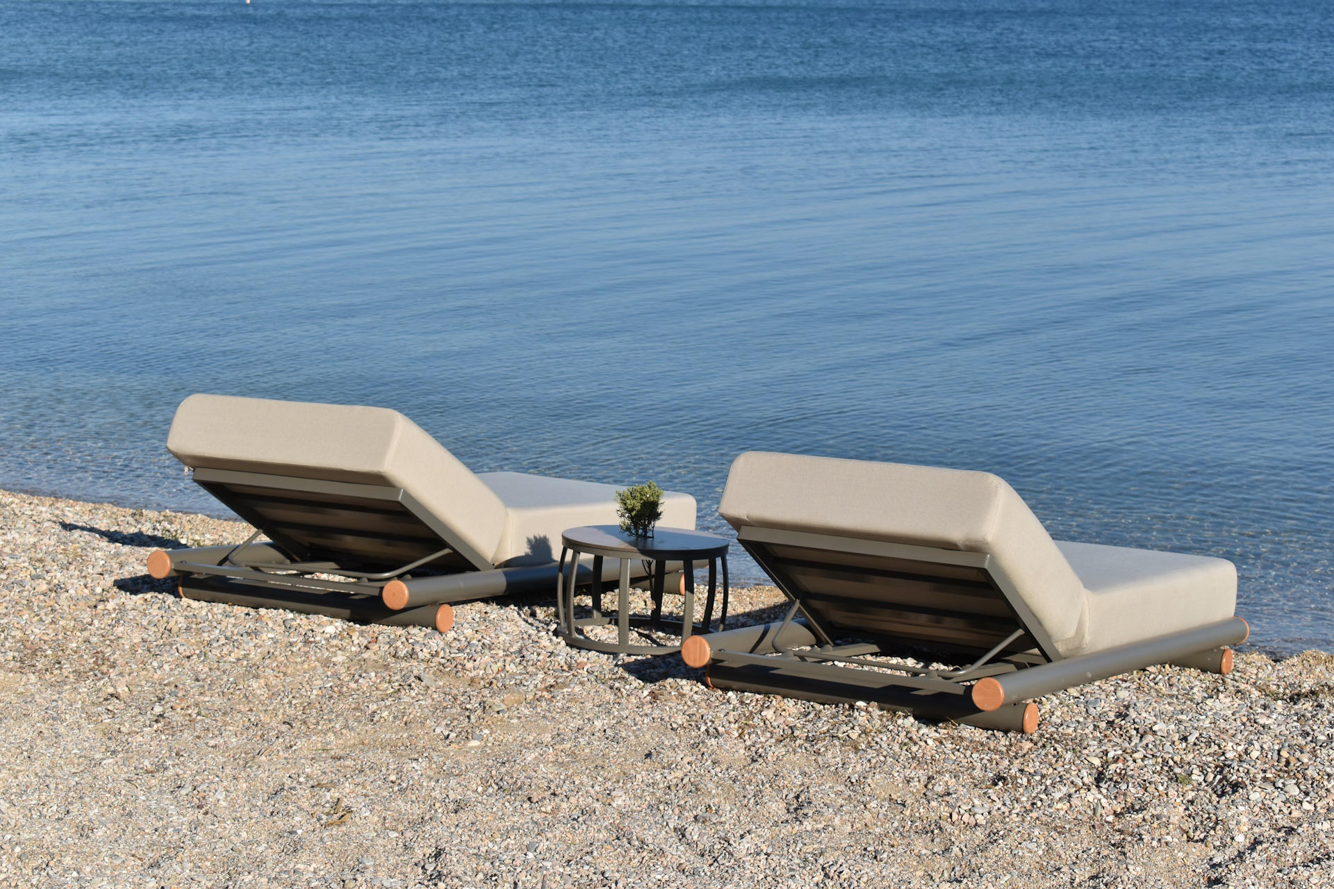 Cayenne/Taupe* Aluminum Sun-Lounger