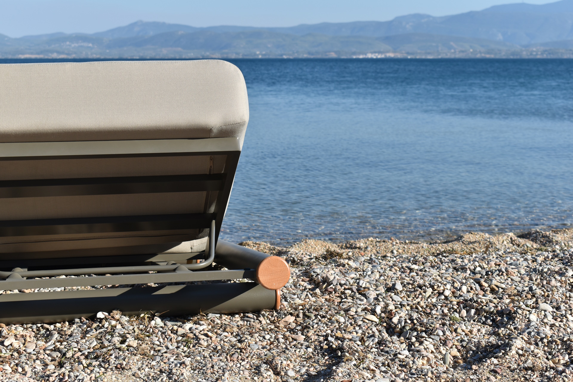 Cayenne/Taupe* Aluminum Sun-Lounger